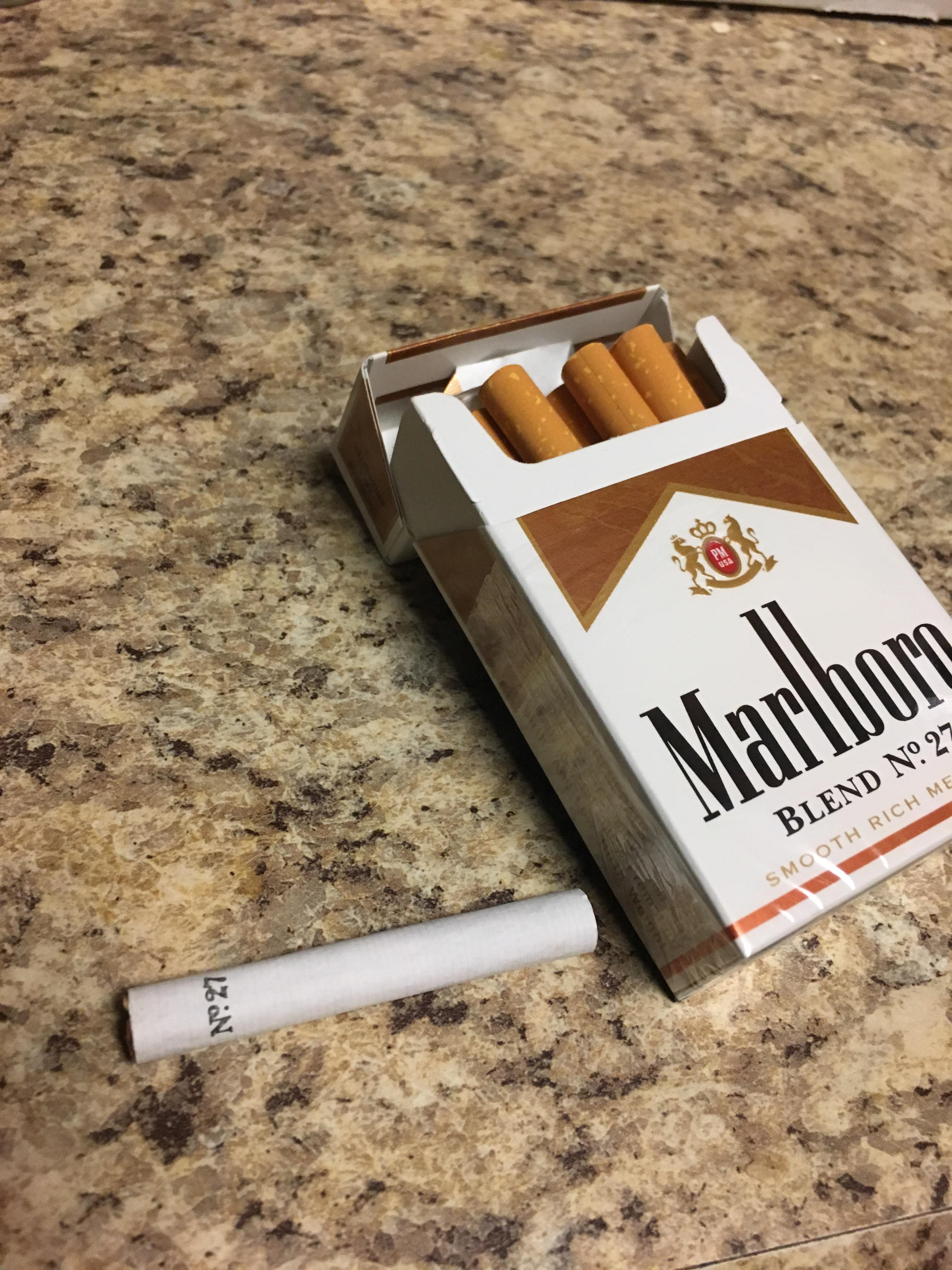 One of my cigarettes was packaged with no filter on it. :  r/mildlyinteresting