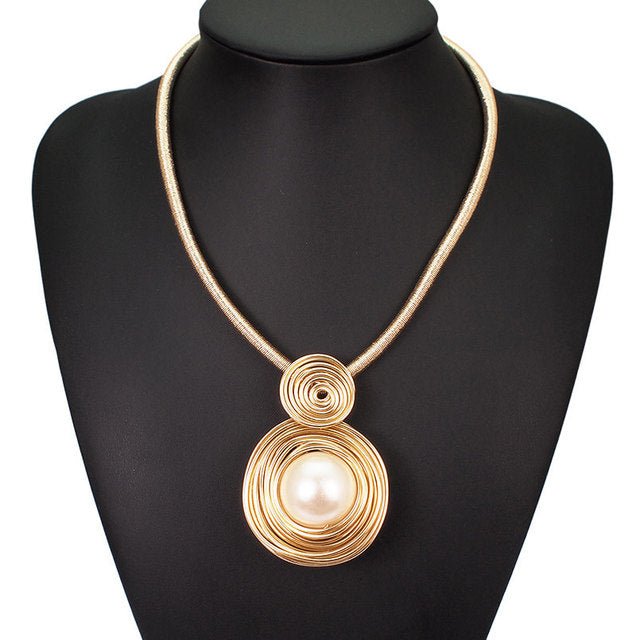 Necklace Queen Carolla (2 Colors) - The Drag Queen Closet
