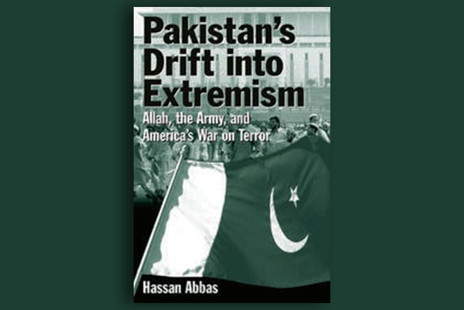 Pakistans Drift into Extremism: Allah, the Army, and America's War on Terror