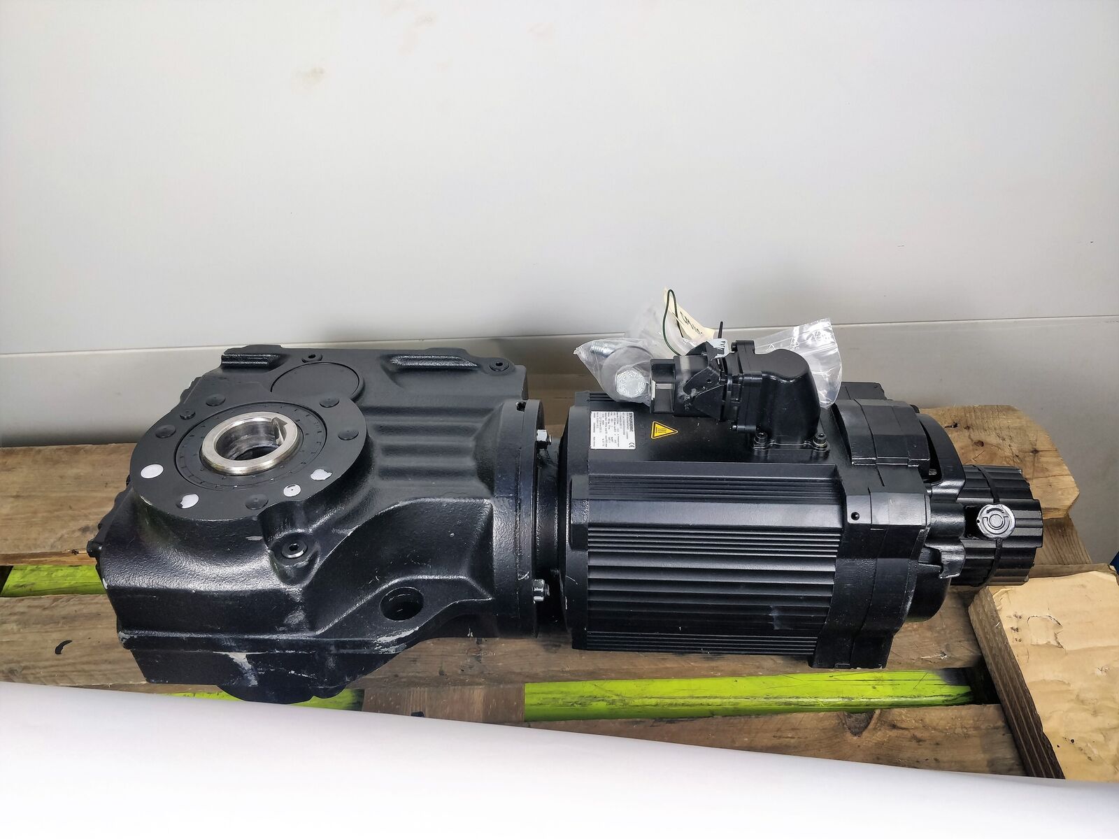 SEW EURODRIVE KA77 CM112S/BR/HR/TF/ES1H/SB50