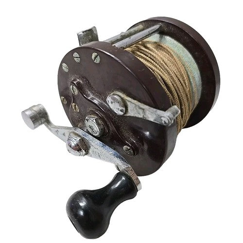 Vintage Bronson Dart Casting Fishing Reel No. 905