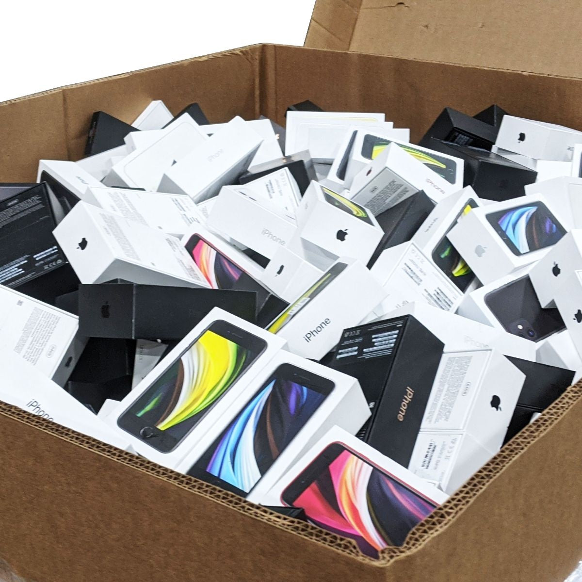 Apple Empty Retail Boxes, Mixed iPhone, iPad, & iWatch (850 Units)