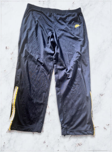 Nike vintage Trackpants L ohne Seil 7-2-3-2